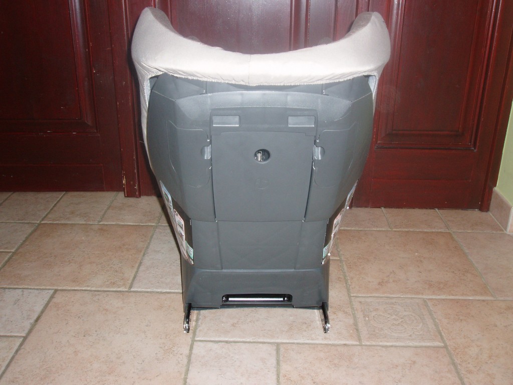Römer Safefix Plus gyerekülés 9-18 kg-ig használható, 8 hónapos kortól 3-4 éves korig,3 pozicióban állítható,Rögzítés Isofix-szel vagy 3 pontos biztonsági övvel,5 pontos öv központi övfeszítővel,Huzata levehető mosógépben könnyen mosható,stb.
Teljesen újszerű hibátlan állapotban eladó!
(Az új ára:106.000 Ft)  - 2