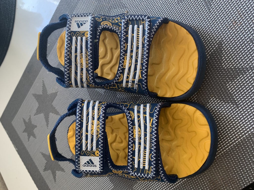 25-ös adidas szandàl - 0