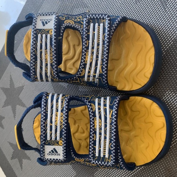 images/products/2020-07-29/cropped_25-oes-adidas-szandal-10020_0_1596033469.jpeg