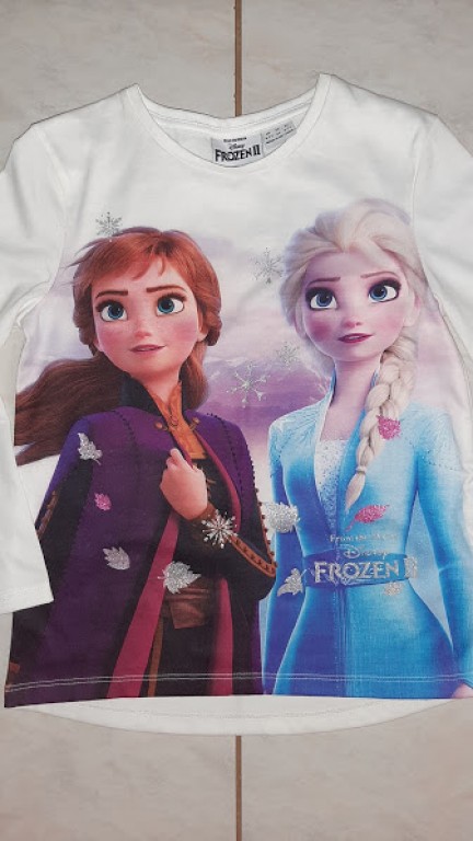 Eladó a képen látható 1 alkalommal viselt hibátlan újszerű 6-7 é méretű Frozen 2. - Jégvarázs 2. felsőnk.
Személyes átvétel előre egyeztetett időpontban Előszállás, Dunaújváros, Dunaföldvár.
Postázom is de csak előre utalás után. Utánvétellel semmit nem küldök.
Foxpost, Mpl csomagautomata megoldható.
Több jégvarázs terméket találsz termékeim között. - 0