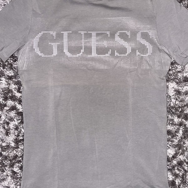 images/products/2021-02-09/cropped_guess-poloferfi-xs-meret-hibatlan-allapotban-14590_0_1612886421.jpeg