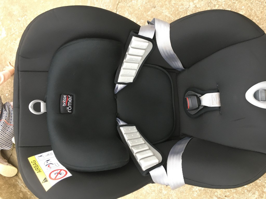 Eladó Römer Britax Dualfix Reboarder 0-18kg, megkímélt, jó állapotban. - 3