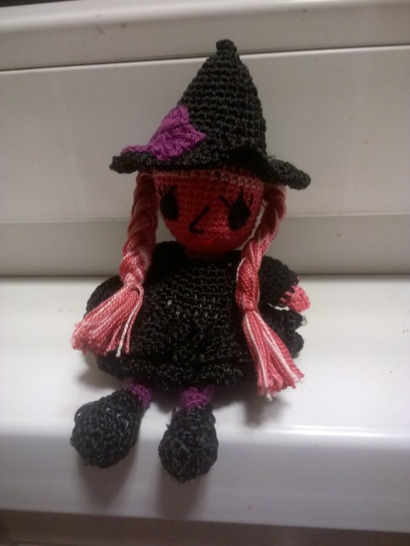 13 cm es új horgolt amigurumi boszi. - 1