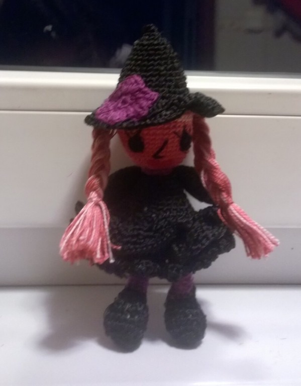 13 cm es új horgolt amigurumi boszi. - 3