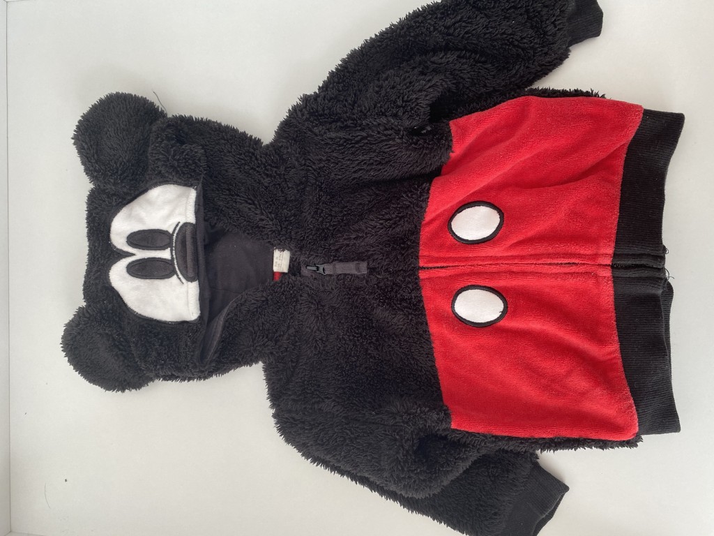 Eladó H&M-es 74-es Disney Mickey egeres plüss pulóver

Használt, de jó állapotú. 

 - 0