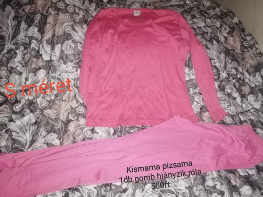 Kismama pizsamák.
 - 1