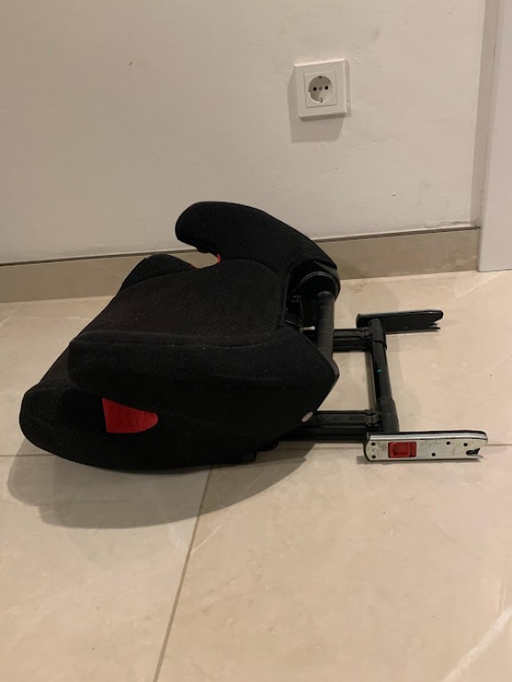 Cybex Solutin X-fix Isofix-es gyerekülés, használtan, de jó állapotban eladó. 
Ez az utolsó gyerekülés amit venned kell, mert a háttámla magassága állítható, sőt le is vehető, így később ülésmagasítóként használható. - 2