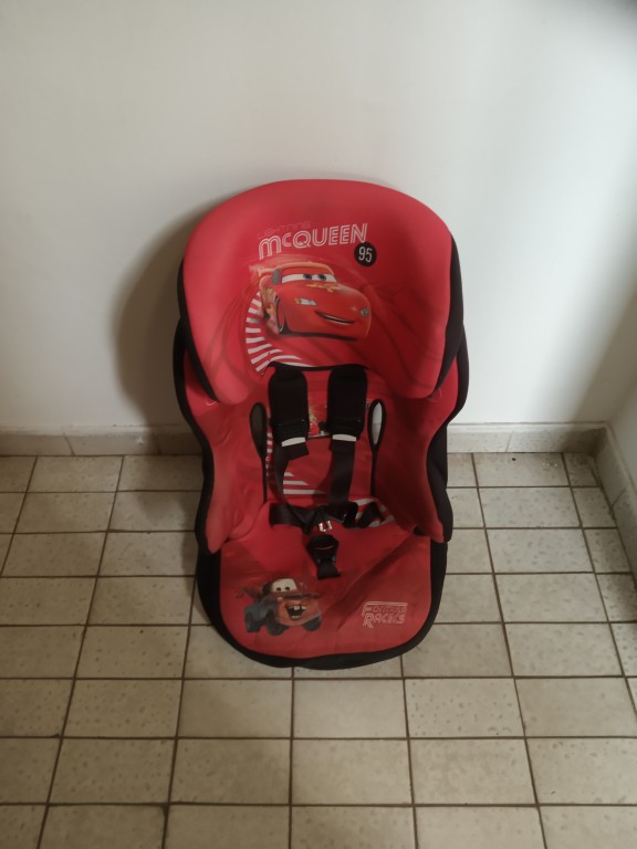 Jó állapotú gyermekülés rövid útra. - 0