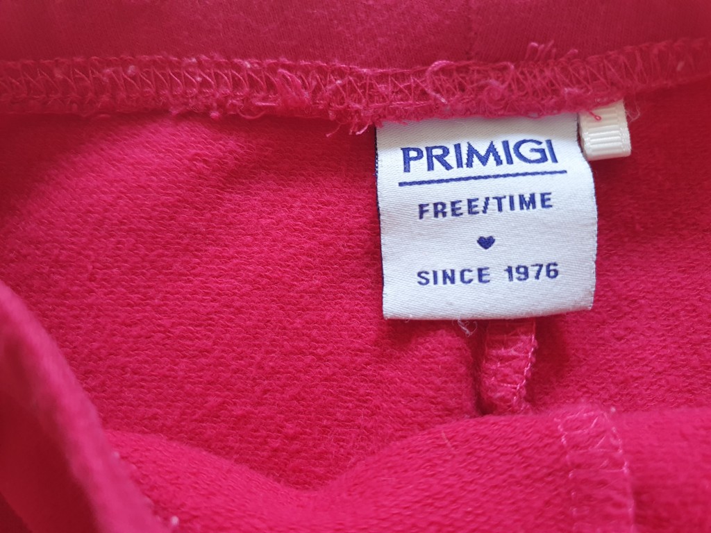 Primigi márkájú, 3 éves/98-as méretű, pink színű, thermo hatású (belül bolyhos) anyagból készült, használt, de jó állapotú, őszi-téli kislány leggings. Anyaga: pamut-elasztán. Méretei: 
külső szárhossz: 51,5 cm
belső szárhossz: 37 cm
derékszélesség: 23 cm
Szállítás: 700 Ft (sima levél) vagy 1300 Ft (postán maradó ajánlott levél, MPL csomagautomata vagy Packeta) vagy 1500 Ft (FoxPost). - 2